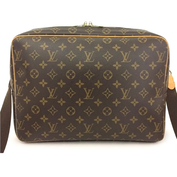 Authentic Louis Vuitton Monogram Canvas Reporter PM Bag - Picture 3 of 3